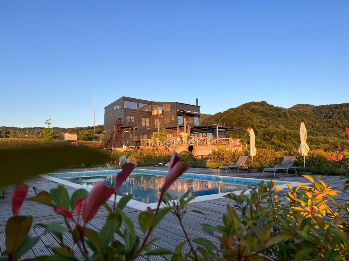 Flandra Glamping Hotell Corbeni Eksteriør bilde