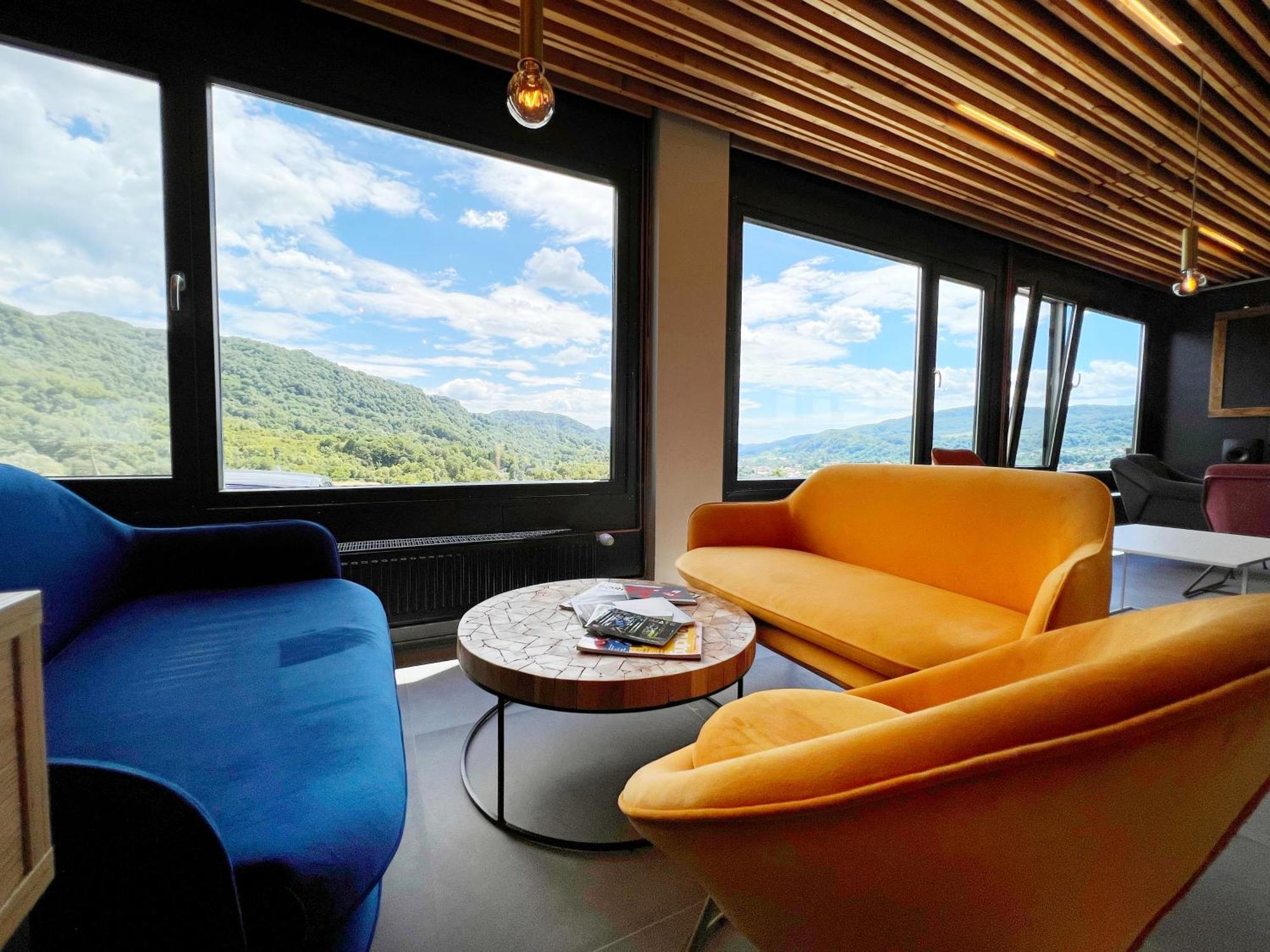 Flandra Glamping Hotell Corbeni Eksteriør bilde