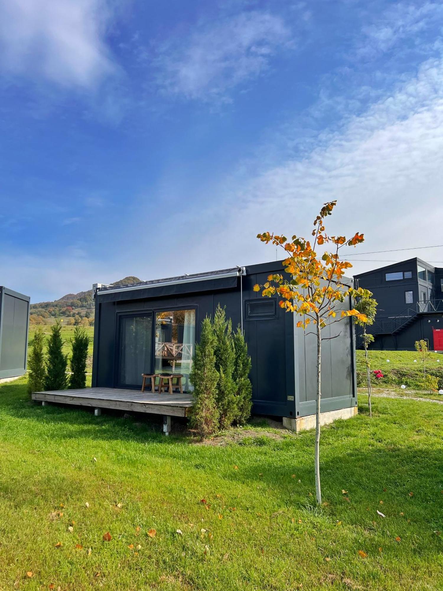 Flandra Glamping Hotell Corbeni Eksteriør bilde