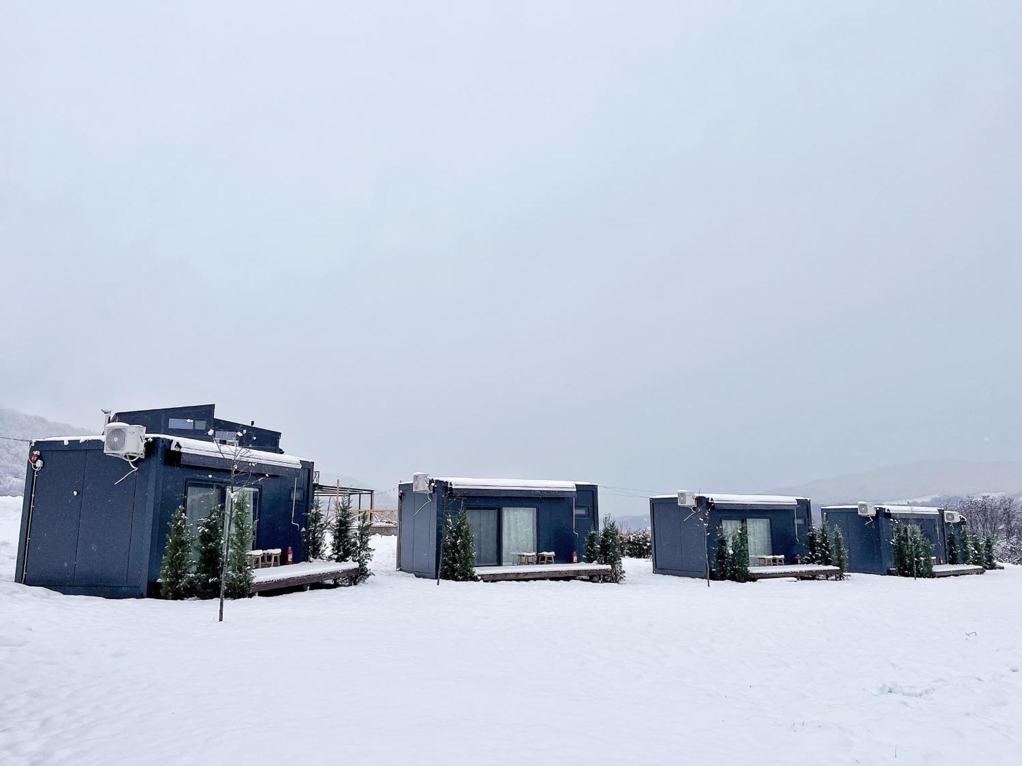 Flandra Glamping Hotell Corbeni Eksteriør bilde