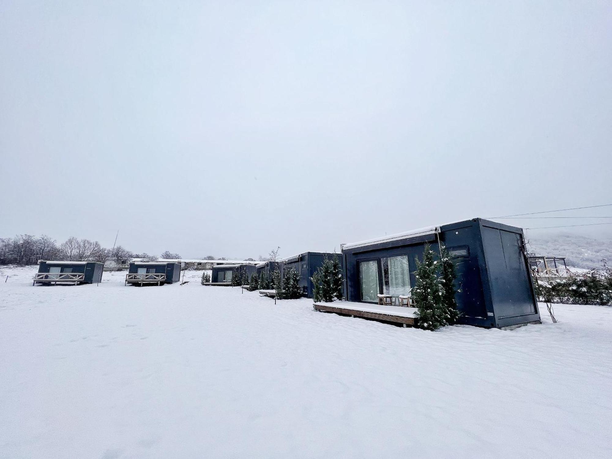 Flandra Glamping Hotell Corbeni Eksteriør bilde