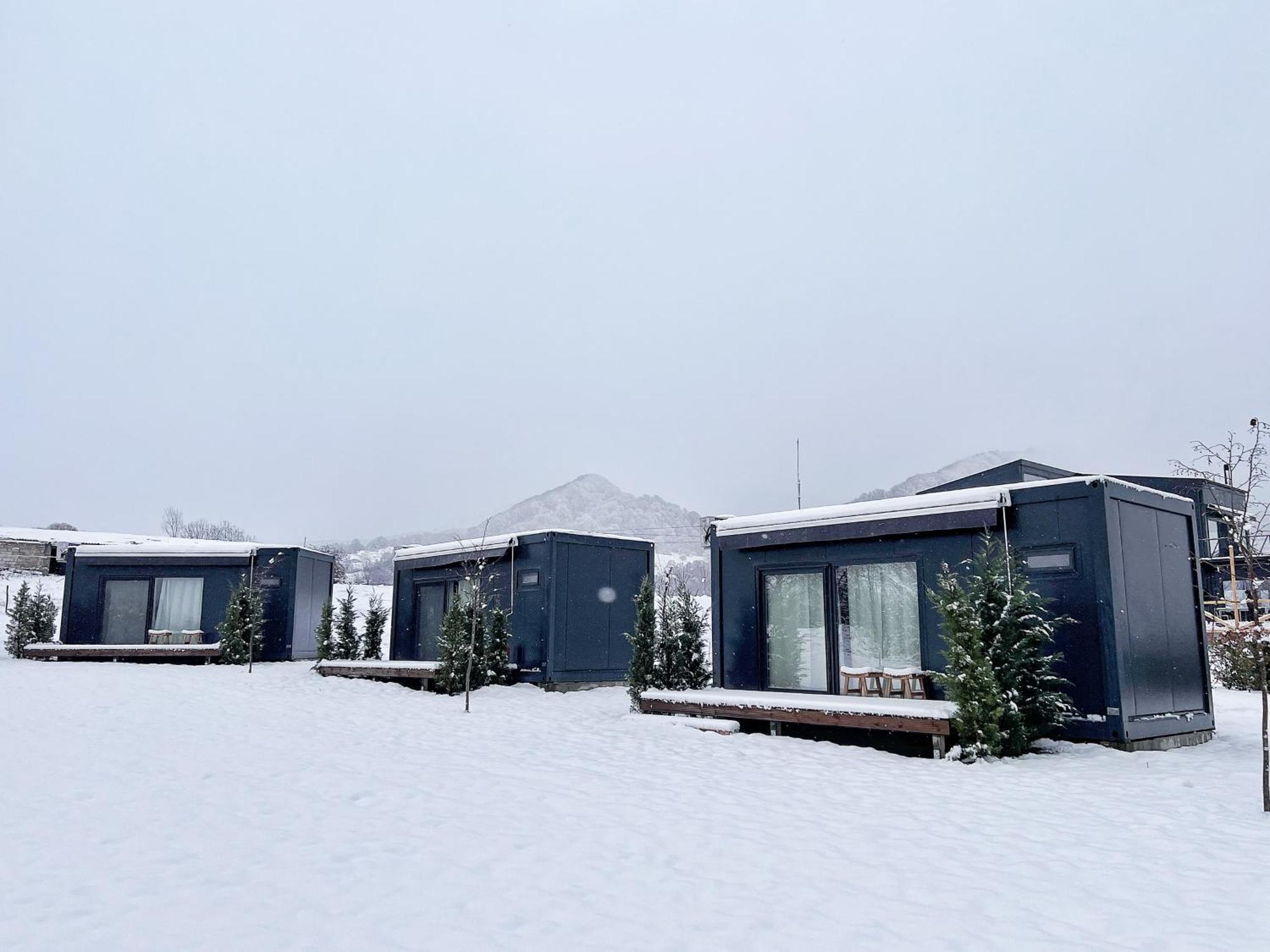 Flandra Glamping Hotell Corbeni Eksteriør bilde