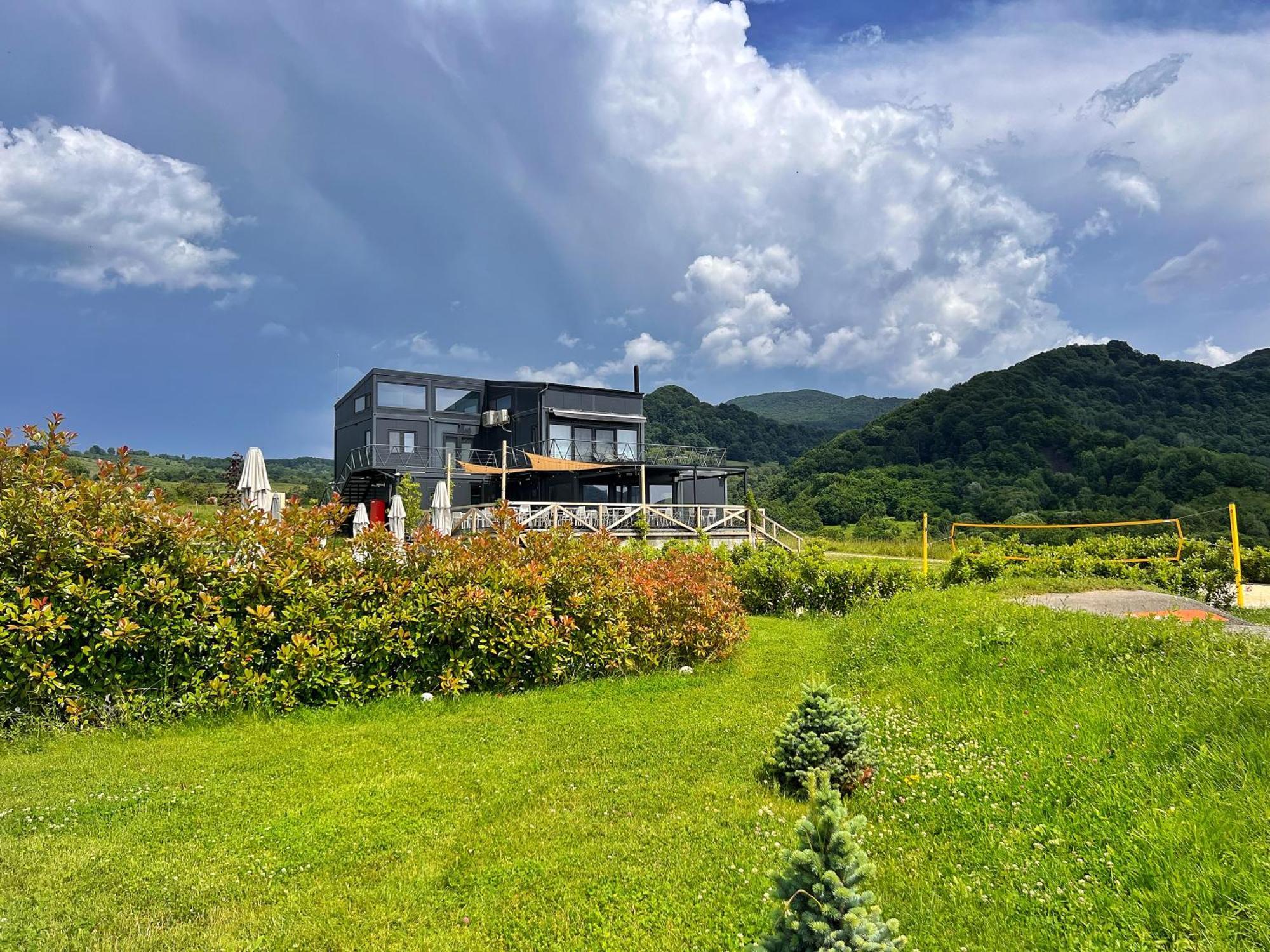 Flandra Glamping Hotell Corbeni Eksteriør bilde